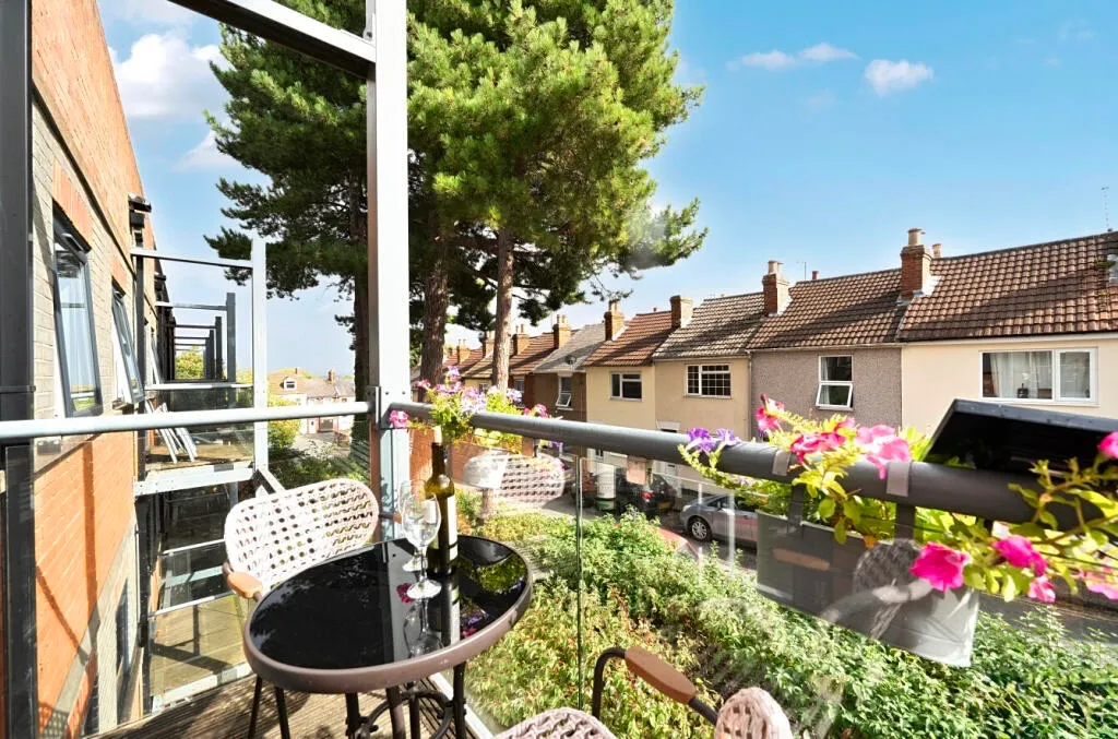 Victoria Road, Swindon, SN1, photo 17