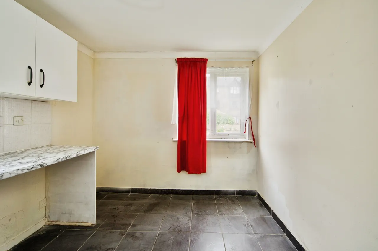 Spring Close, Dagenham, RM8, photo 20