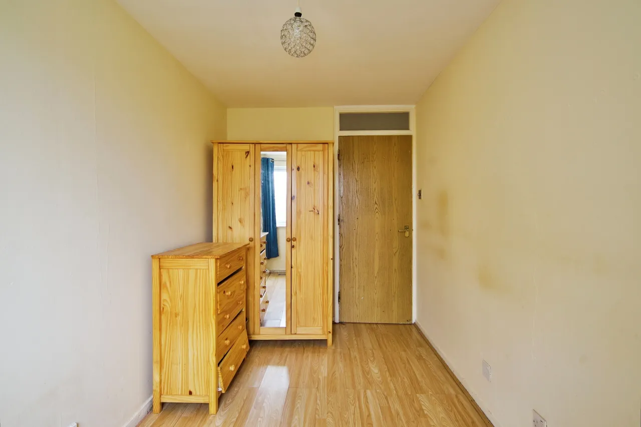 Spring Close, Dagenham, RM8, photo 14