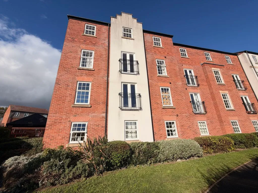 Horseshoe Crescent, Great Barr, B43, photo 11