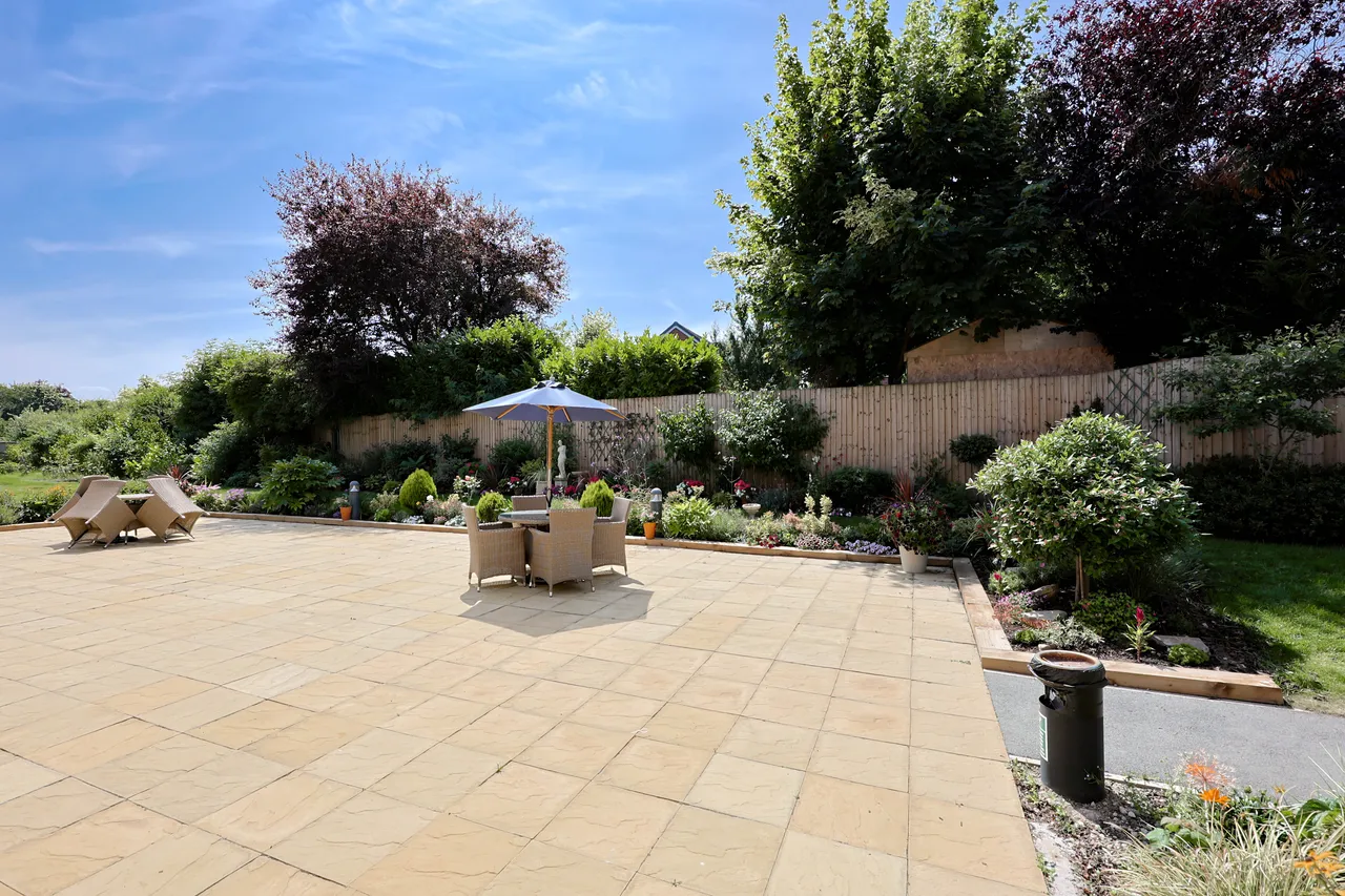 Wellington Place, Standish, photo 25