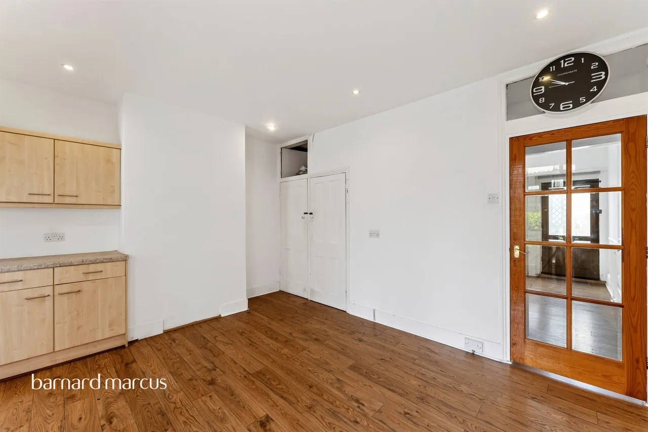 St. Marks Road, Mitcham, CR4, photo 14