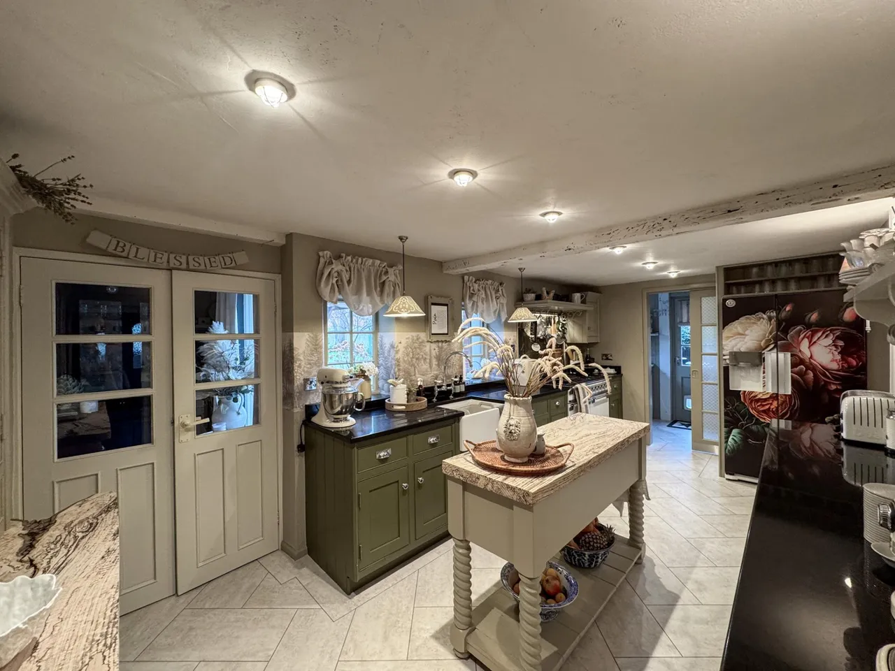 Halstead Road, Kirby-Cross, CO13, photo 4