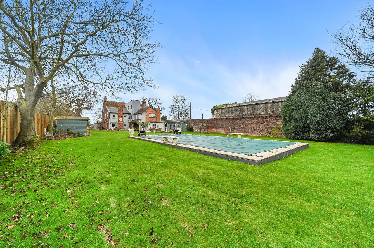 Halstead Road, Kirby-Cross, CO13, photo 50