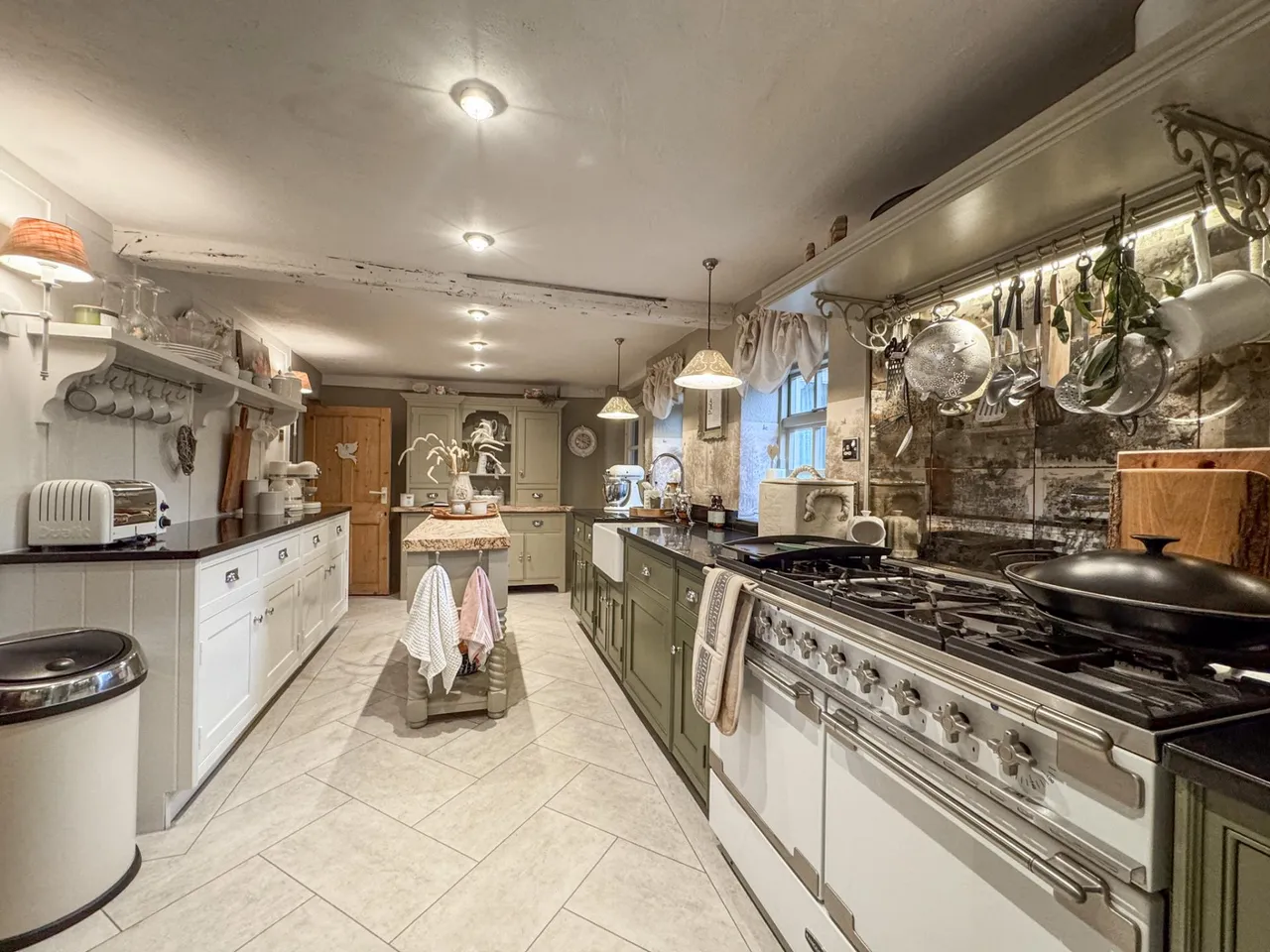 Halstead Road, Kirby-Cross, CO13, photo 7