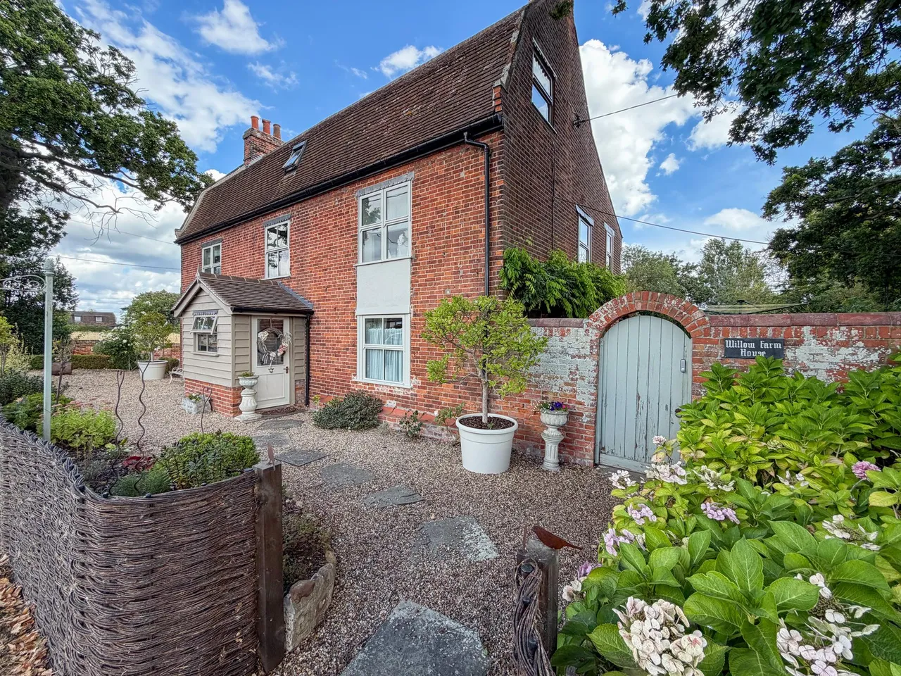 Halstead Road, Kirby-Cross, CO13, photo 47