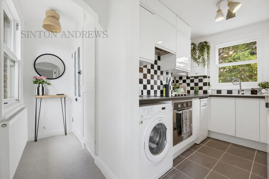 Madeley Road, Ealing, photo 12