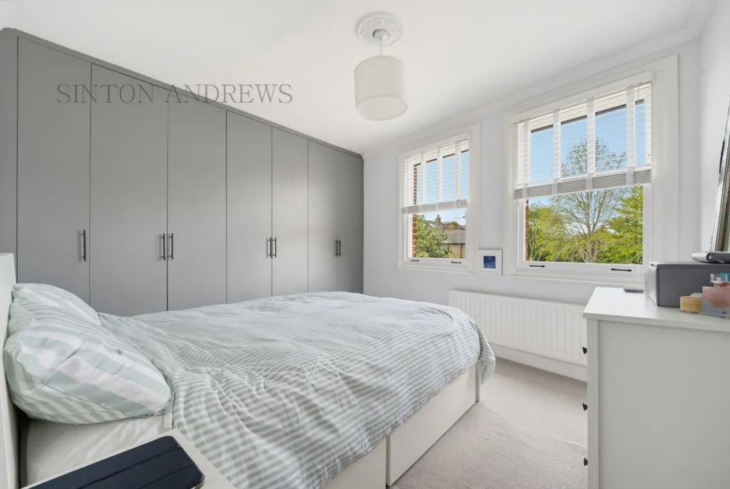 Madeley Road, Ealing, photo 10