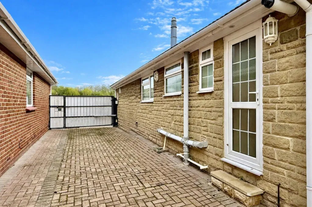 Severn Avenue, Greenmeadow, photo 15