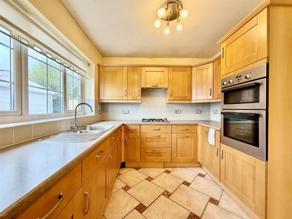Severn Avenue, Greenmeadow, photo 6