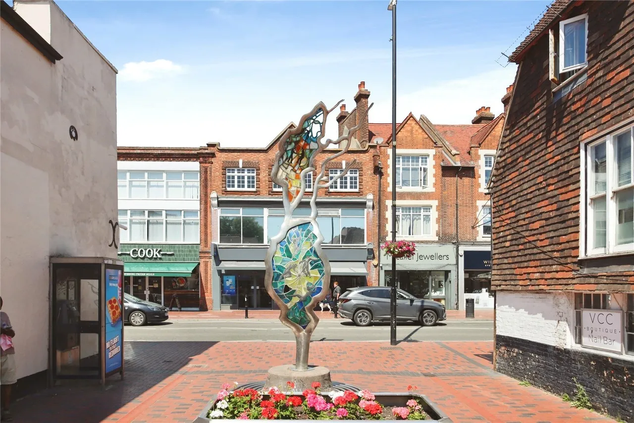 Sovereign Way, Tonbridge, TN9, photo 17
