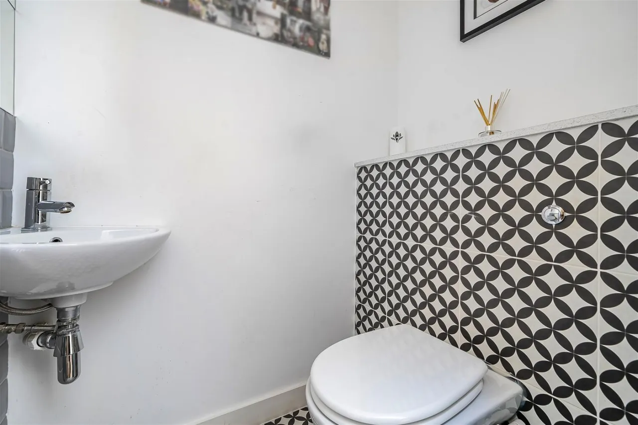 Sandy Lane, Kidderminster, DY11, photo 15