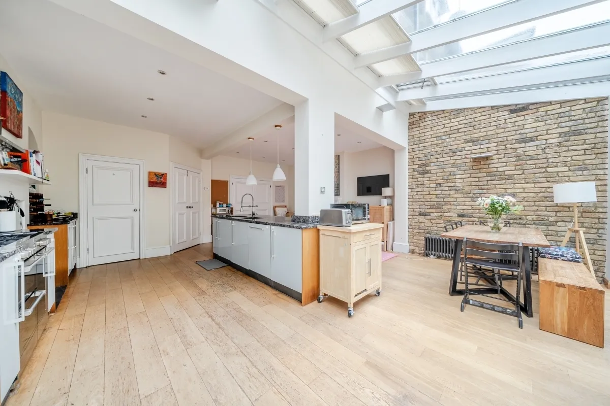 Durham Road, SW20, photo 2