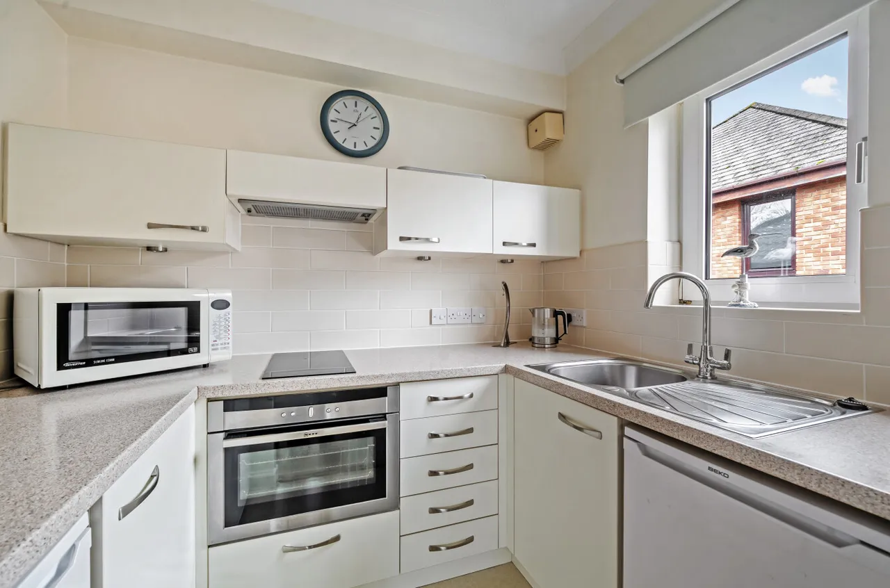 Terrace Road South, Binfield, RG42, photo 4