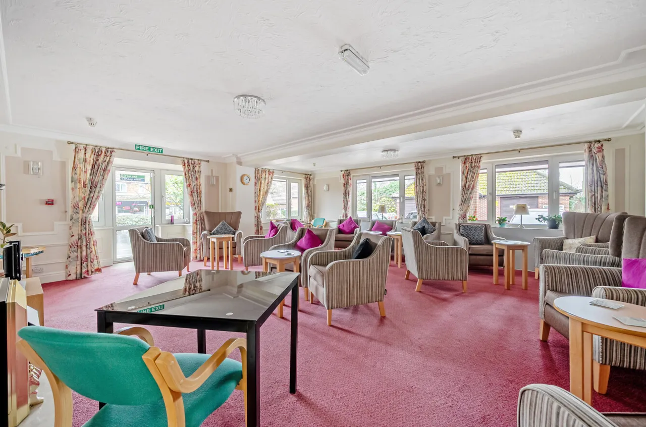 Terrace Road South, Binfield, RG42, photo 6