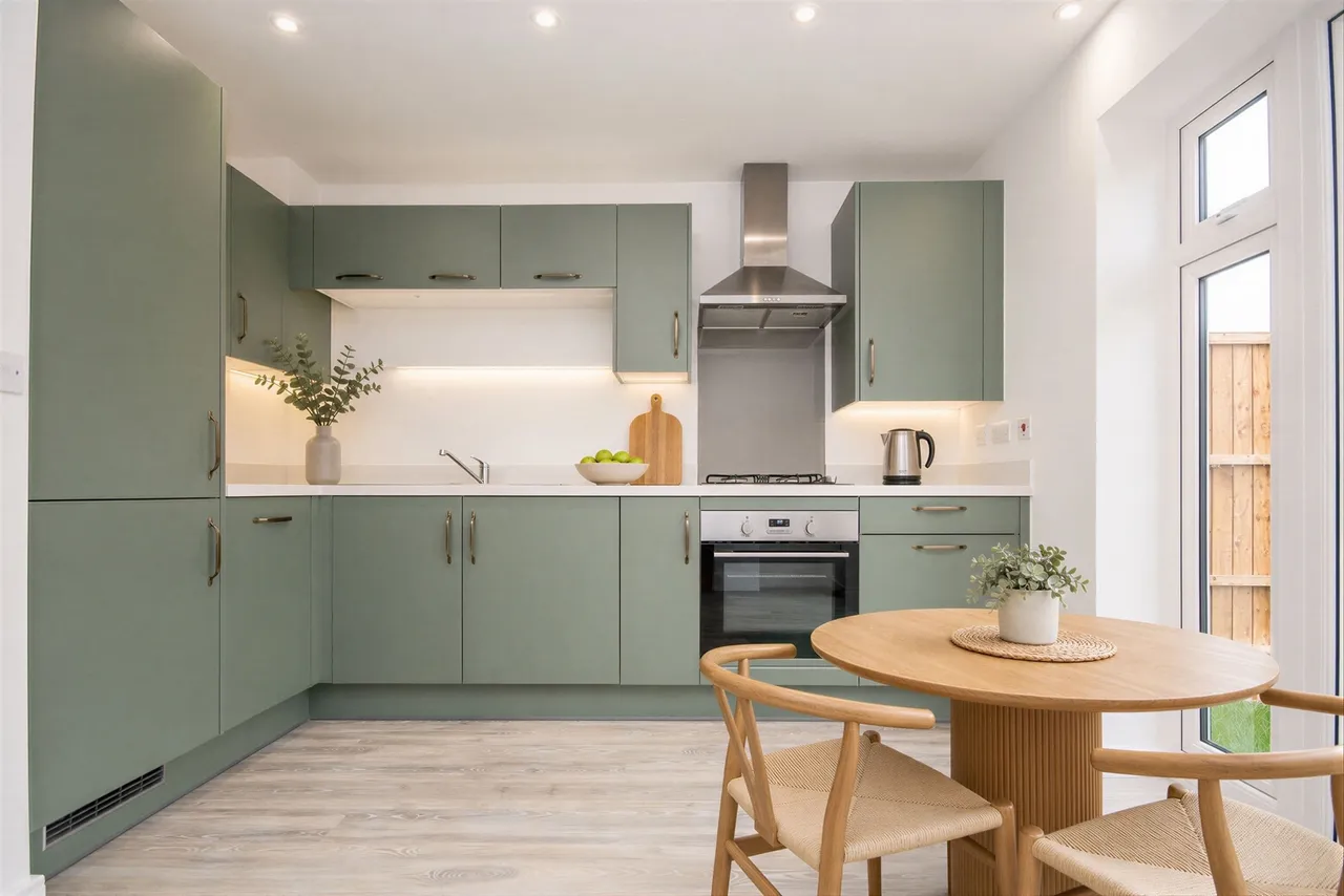 2 bed house for sale, Irthlingborough Road North Wellingborough, NN8