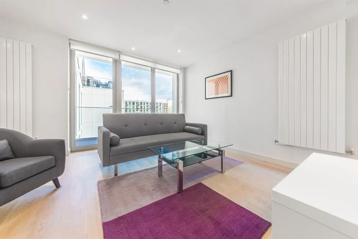 1 bed flat for sale — Royal Wharf Walk, Royal Wharf