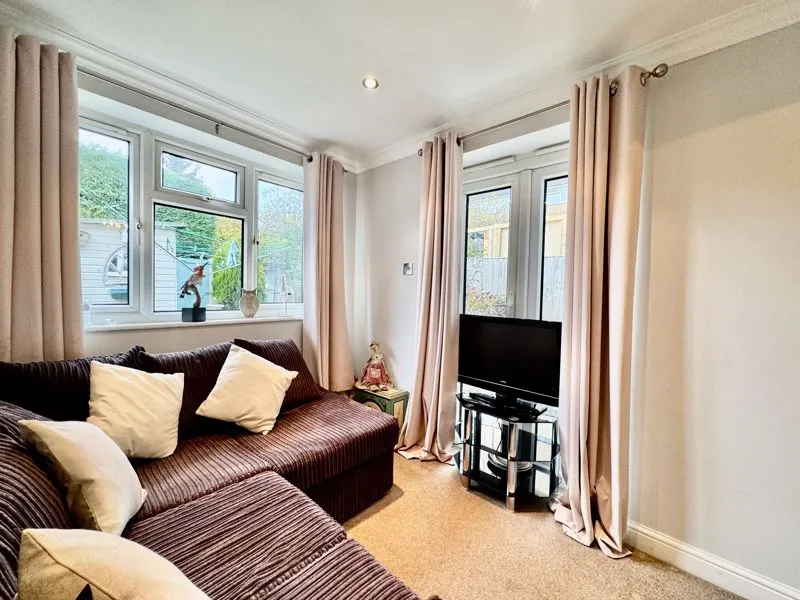 Holtspur Way, Beaconsfield HP9 1DY, photo 6