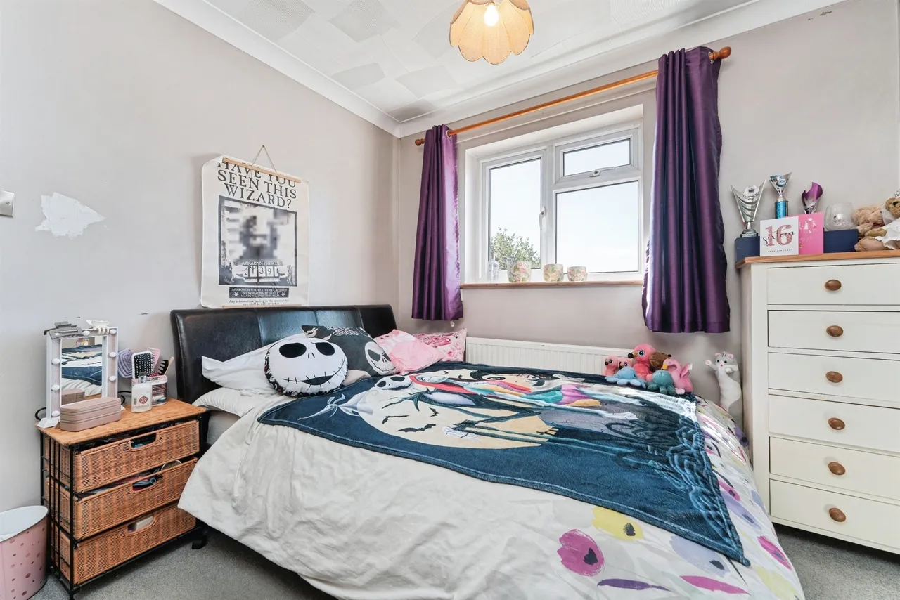 Fairfax Way, March, PE15, photo 12