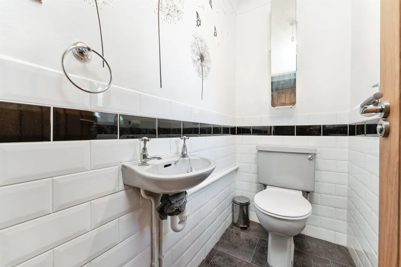 Fairfax Way, March, PE15, photo 16