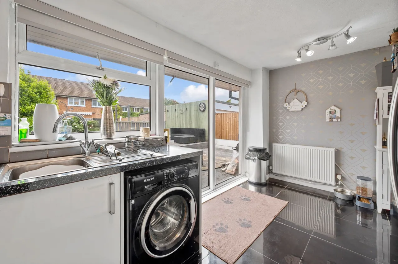 Chester Drive, Ashton-In-Makerfield, Wigan, Wigan, WN4 9JB, photo 10