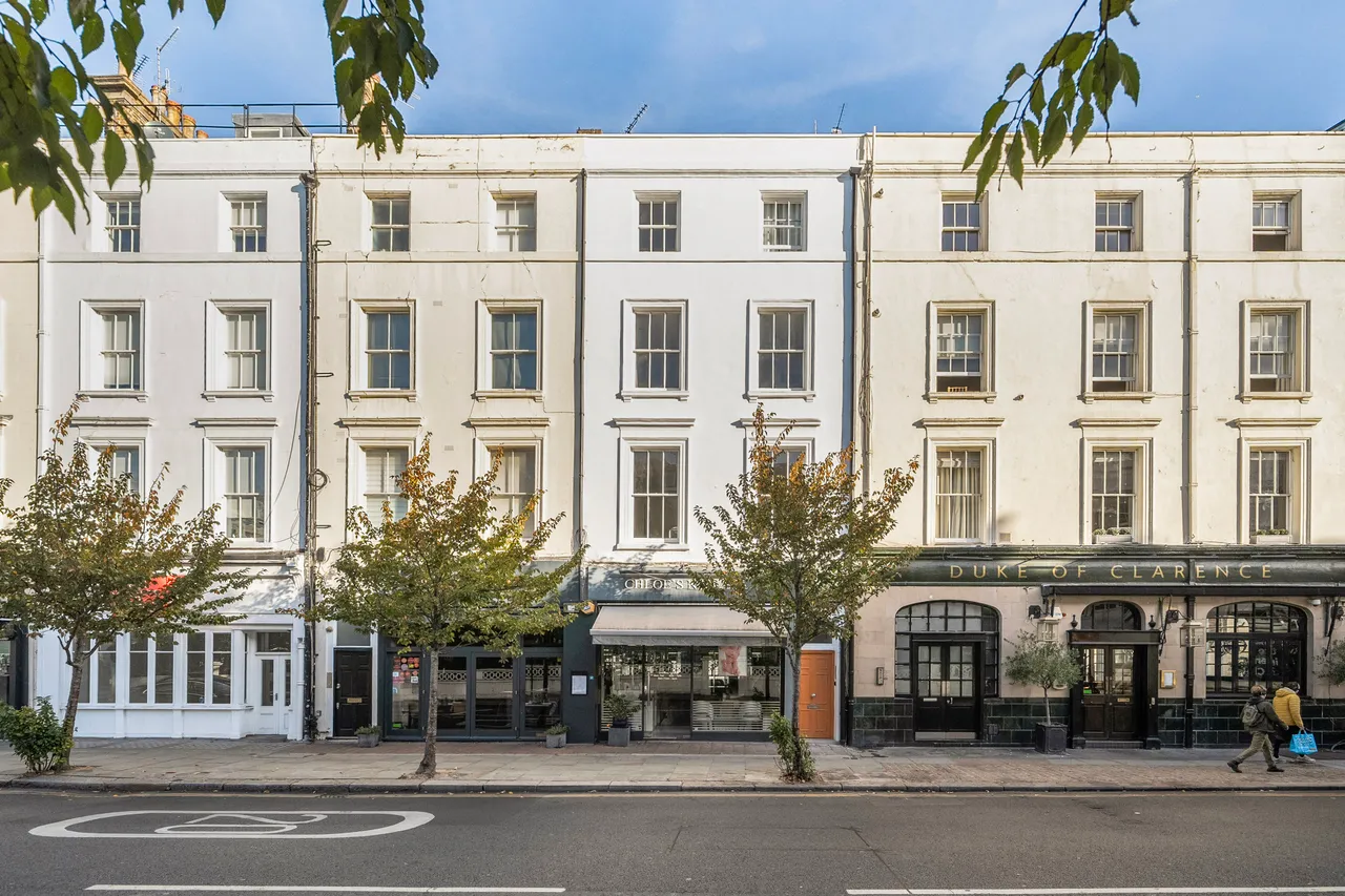 2 bed flat to rent, London, SW5