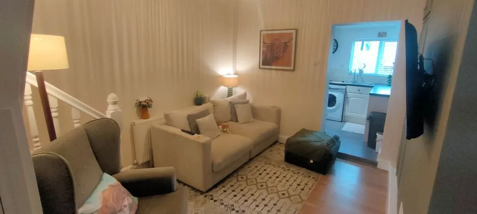 Weston Road, New Broughton, LL11, photo 8