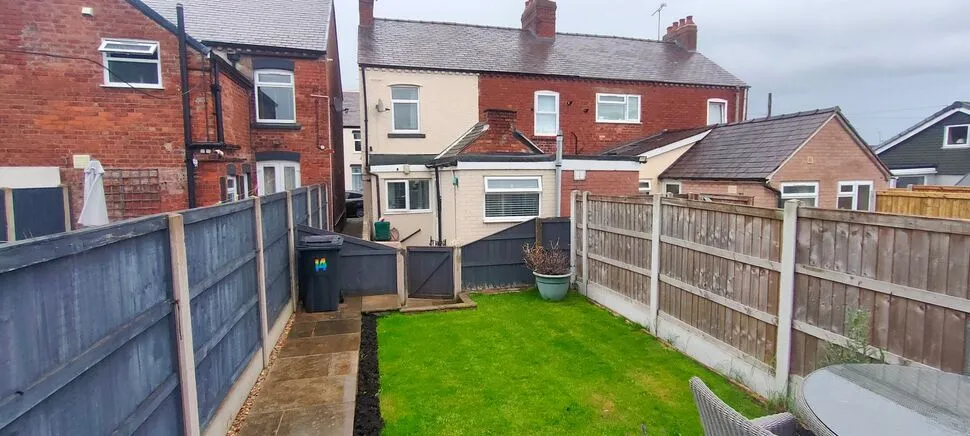 Weston Road, New Broughton, LL11, photo 3