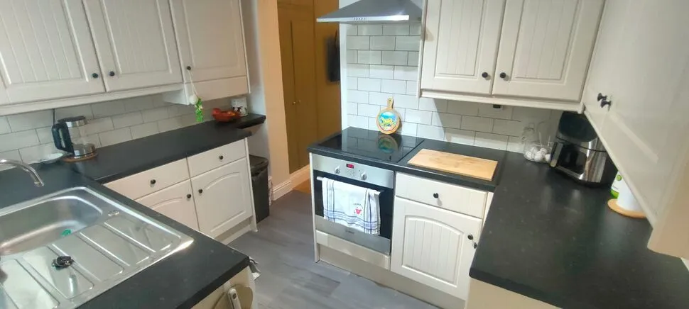 Weston Road, New Broughton, LL11, photo 11