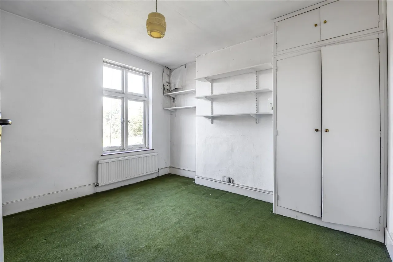 Victoria Road, Teddington, TW11 0BG, photo 6
