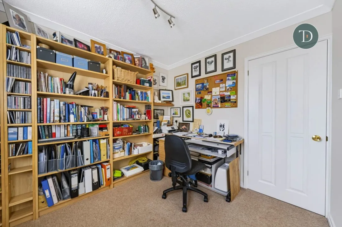 Parliament Way, Great Sutton, CH66, photo 24