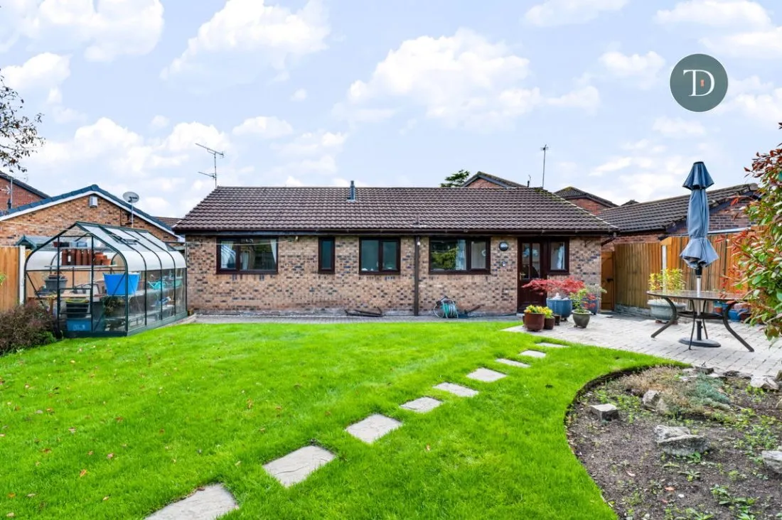 Parliament Way, Great Sutton, CH66, photo 29