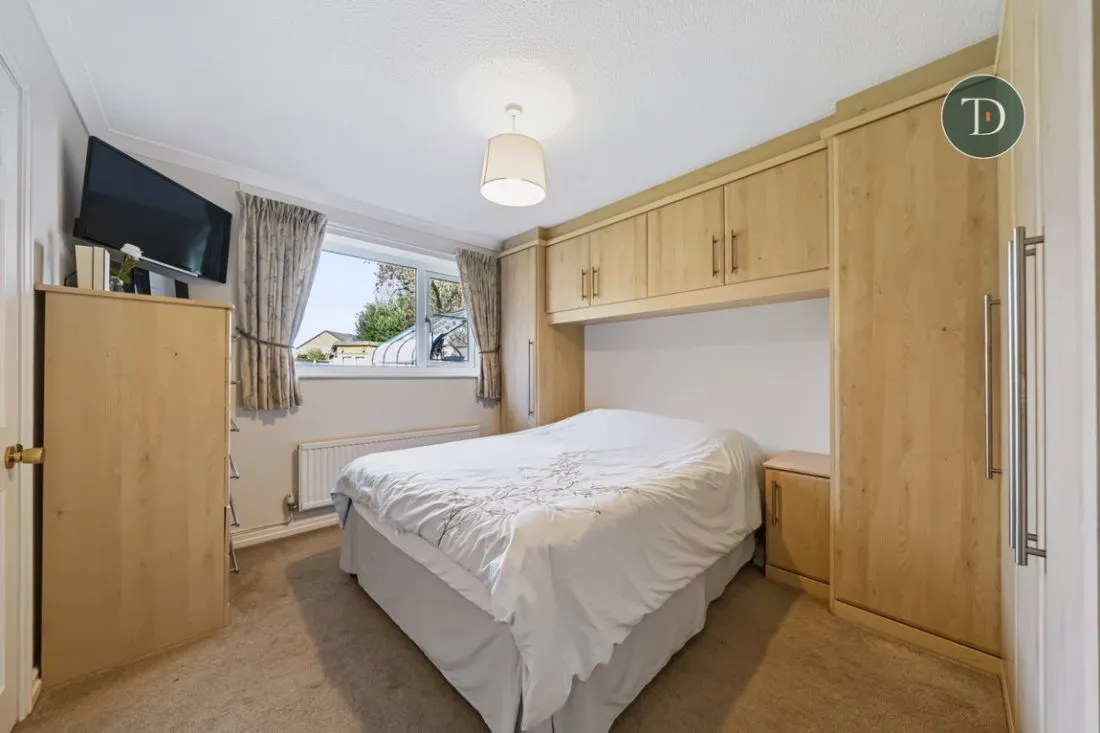 Parliament Way, Great Sutton, CH66, photo 16