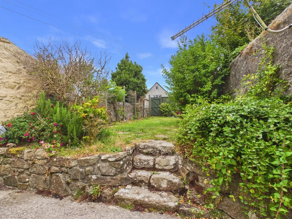 Cardrew Terrace, Redruth, photo 11