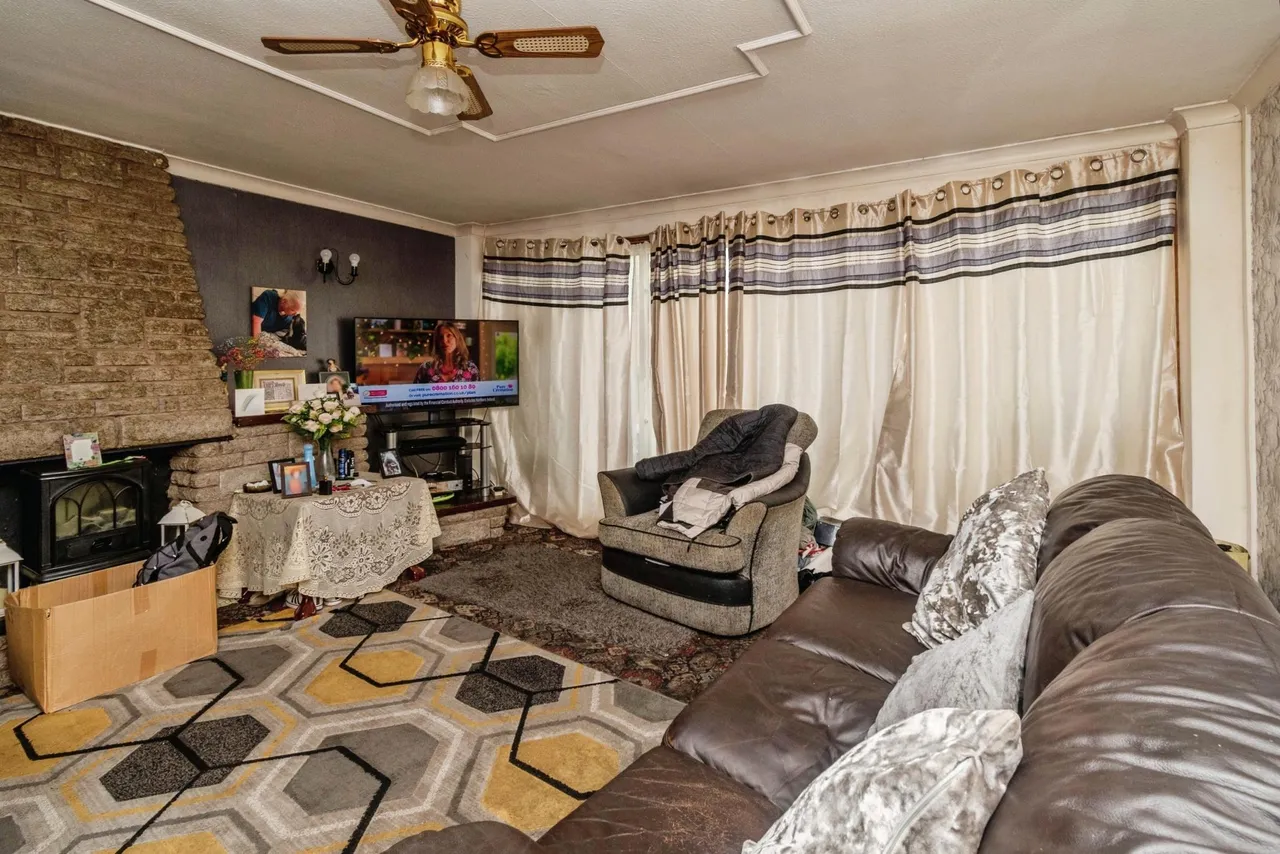 Orchard Close, Willenhall, WV13, photo 4
