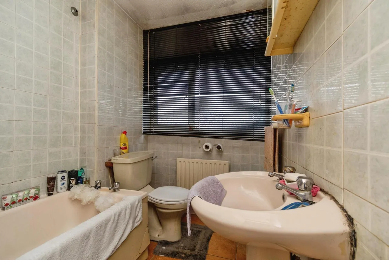 Orchard Close, Willenhall, WV13, photo 14