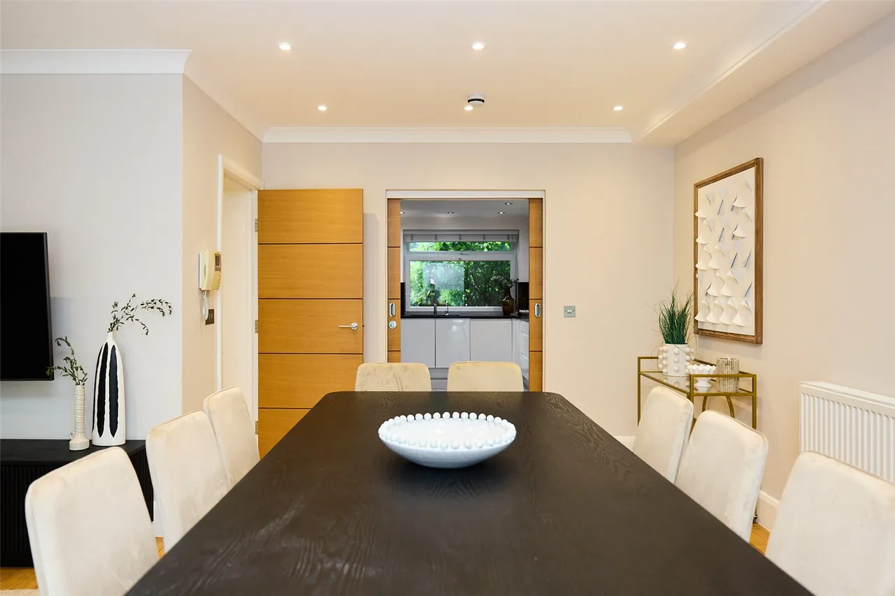 Queensmead, St. Johns Wood Park, NW8, photo 9