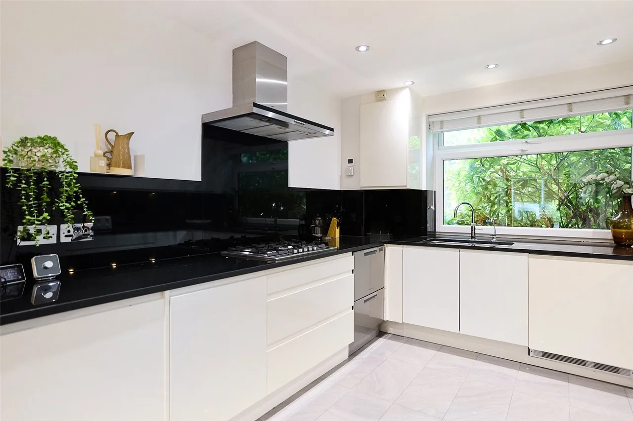 Queensmead, St. Johns Wood Park, NW8, photo 10