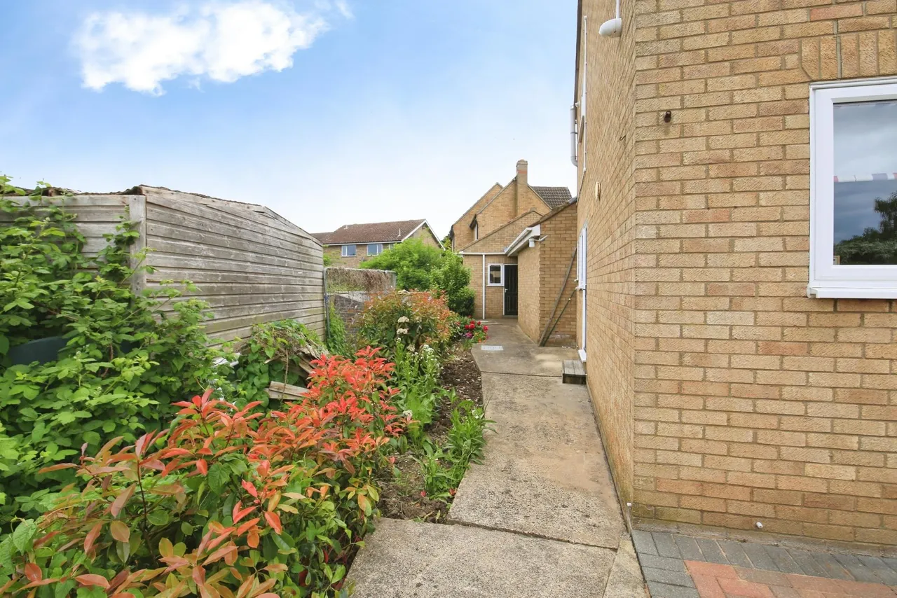 Danes Close, Peterborough, PE1, photo 26