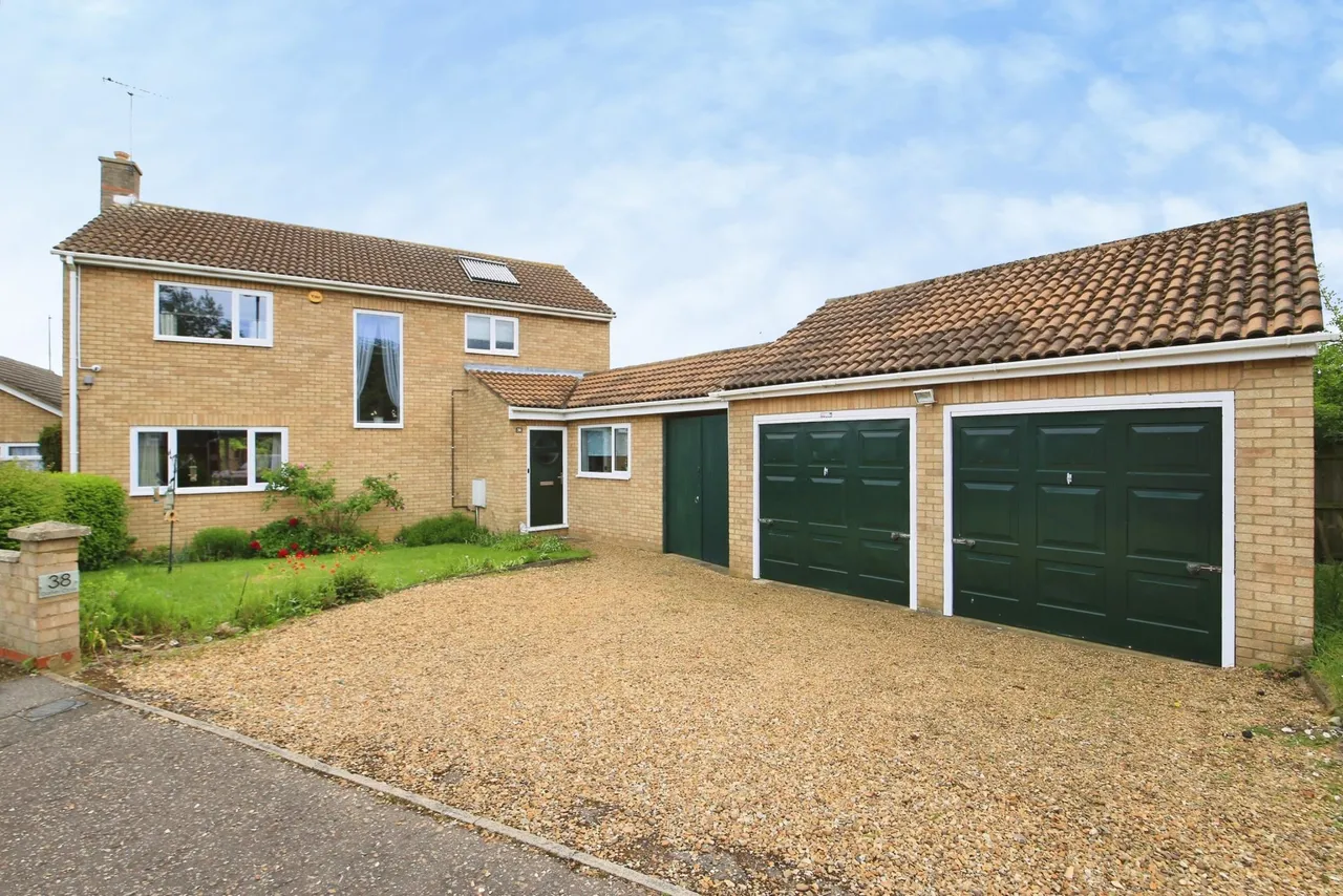 5 bed house for sale, Danes Close, Peterborough, PE1