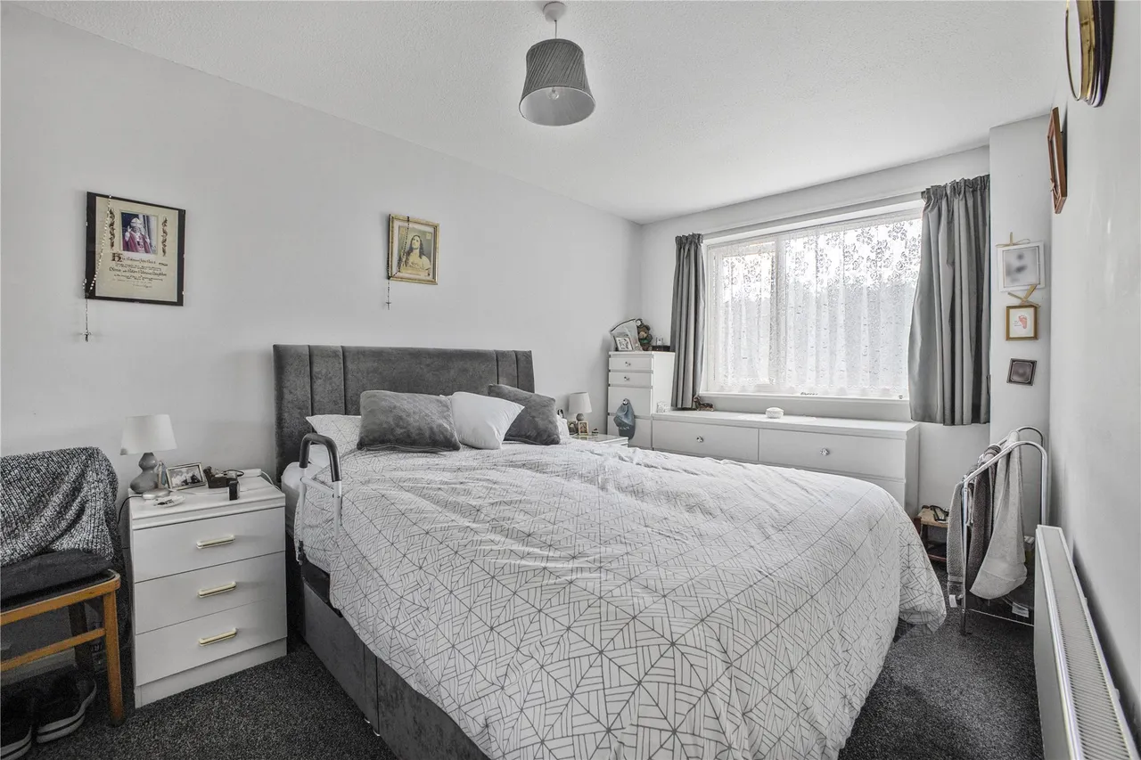 Farthings, Knaphill, GU21, photo 9