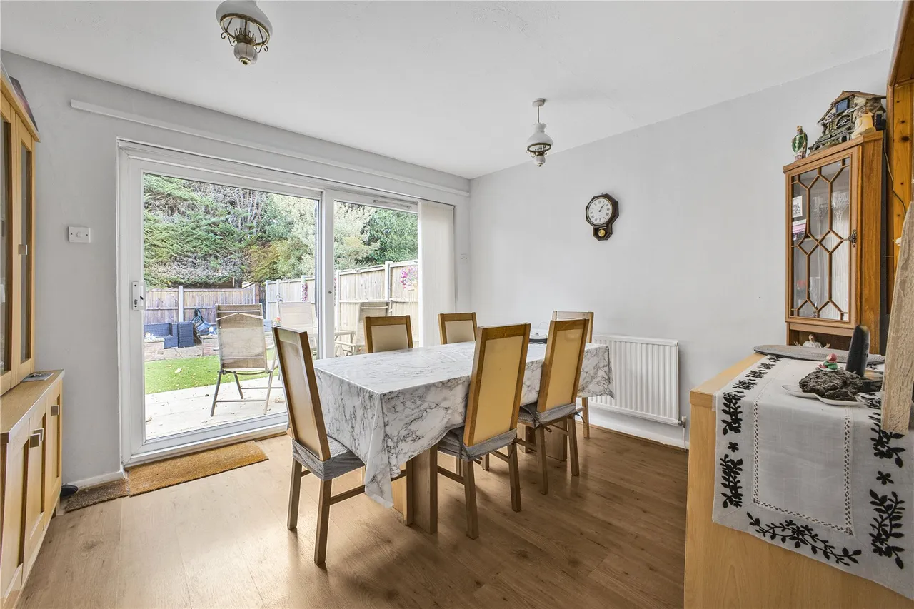 Farthings, Knaphill, GU21, photo 5