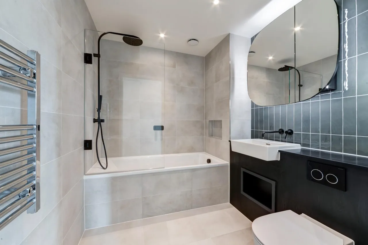 Menara Point, Twelve Trees Park, E16, photo 8