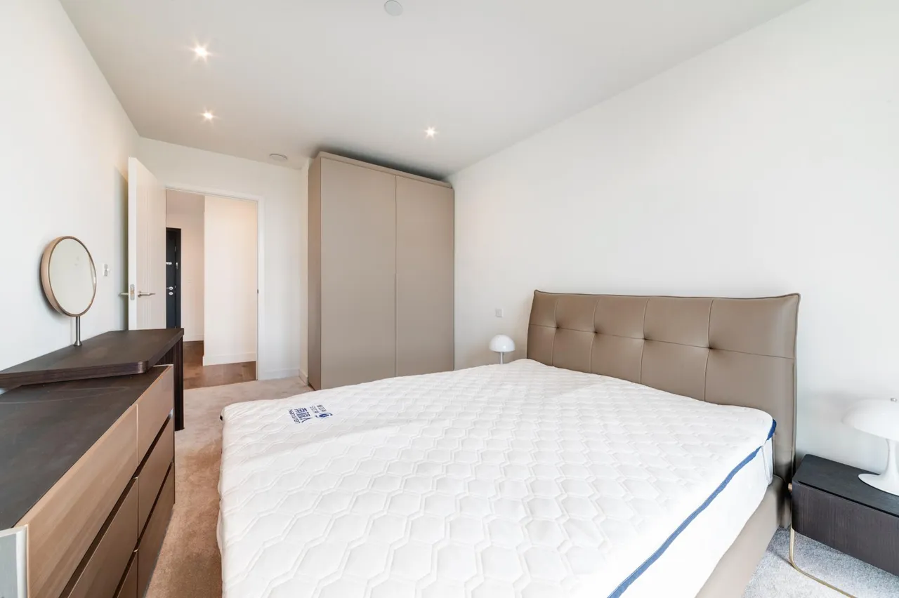 Menara Point, Twelve Trees Park, E16, photo 12