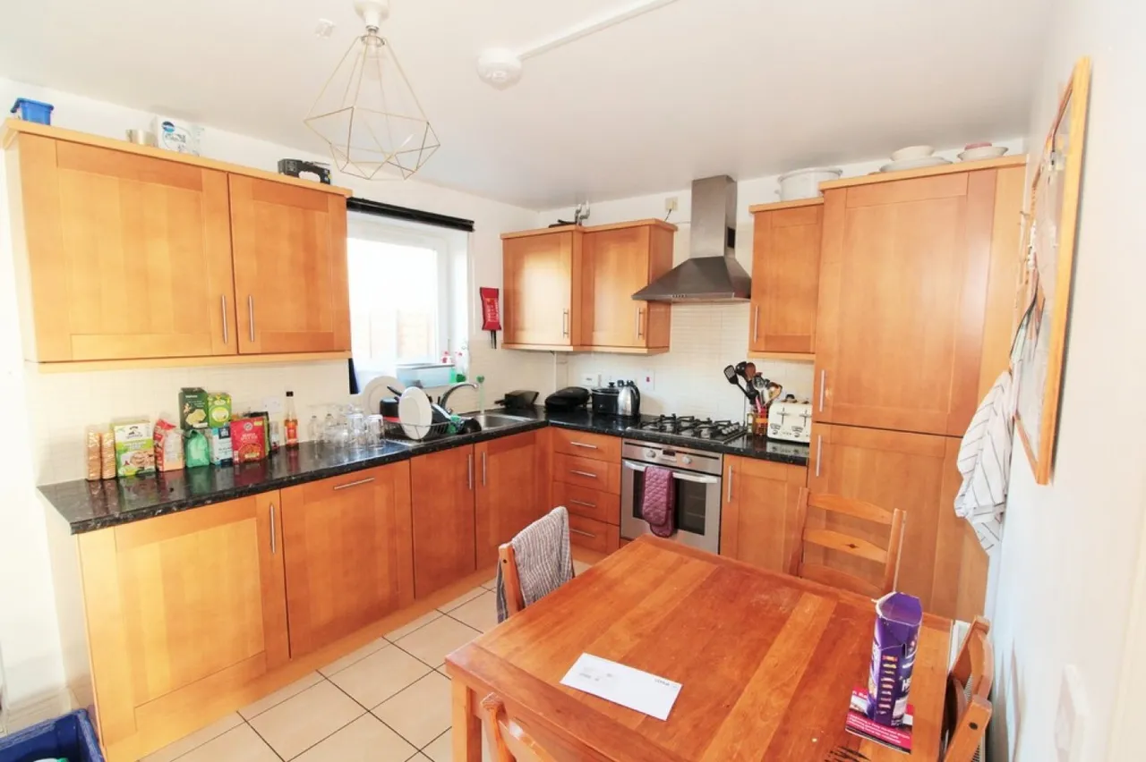 Meadow Way, Caversham, RG4, photo 5