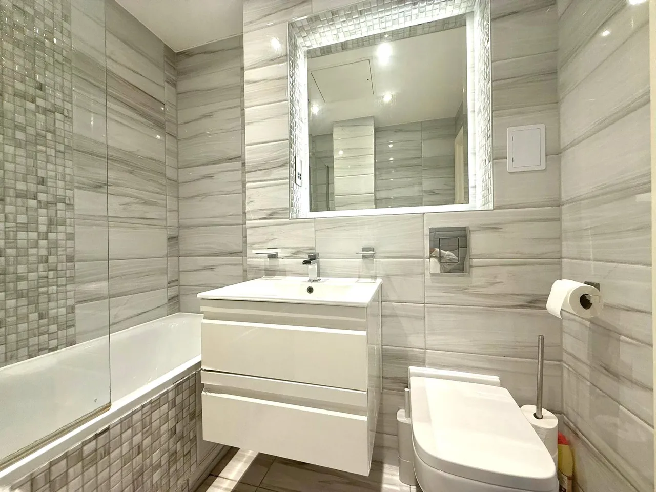 Maybury Close, Frimley, Camberley, Surrey, GU16 7AX, photo 13