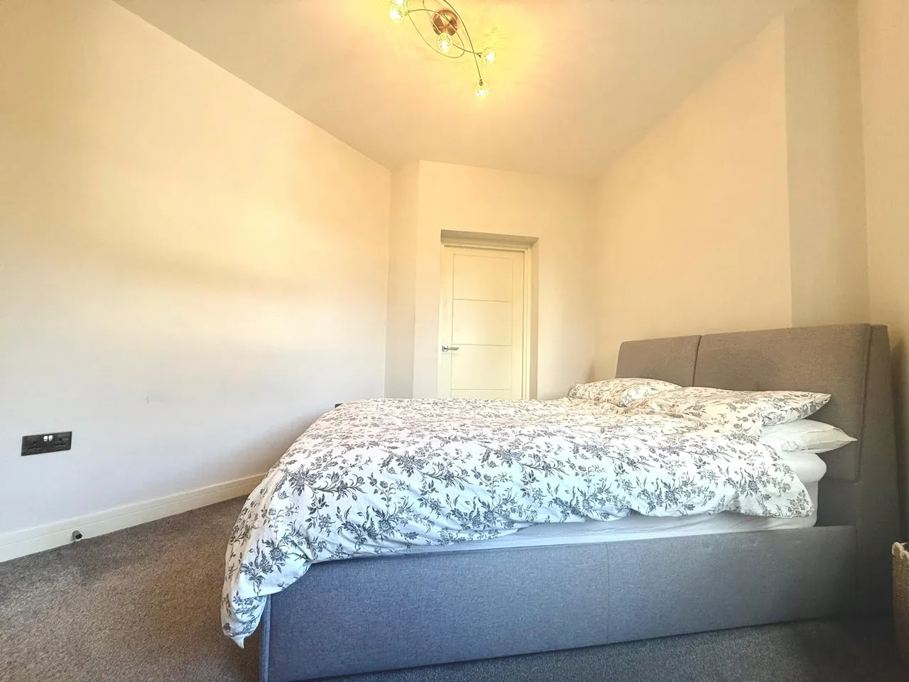 Maybury Close, Frimley, Camberley, Surrey, GU16 7AX, photo 6