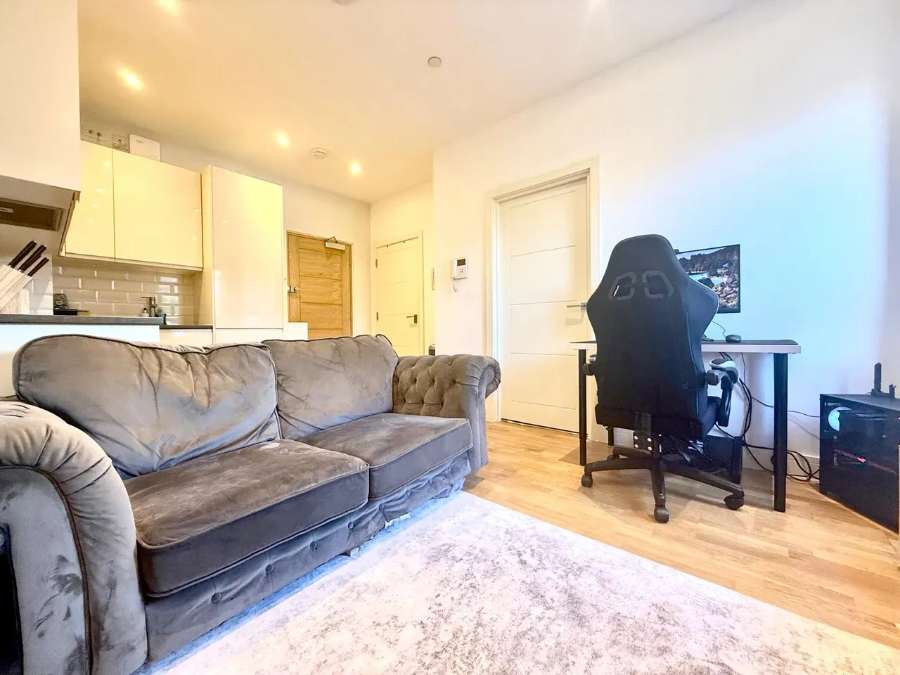 Maybury Close, Frimley, Camberley, Surrey, GU16 7AX, photo 11