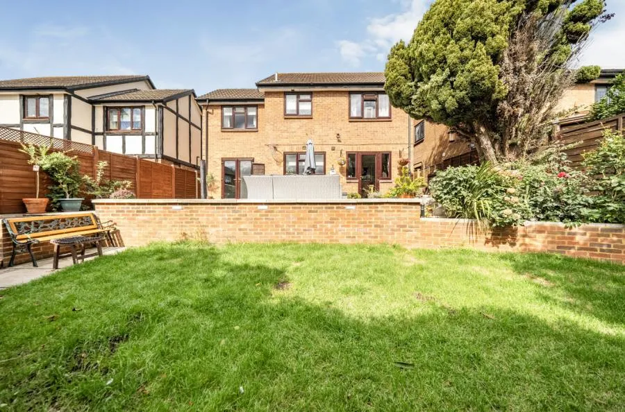 Knossington Close, Lower Earley, RG6, photo 10