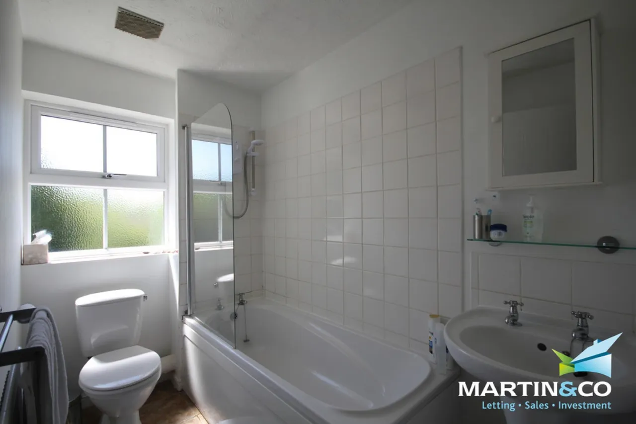 Woodridge Avenue, Quinton, B32, photo 7
